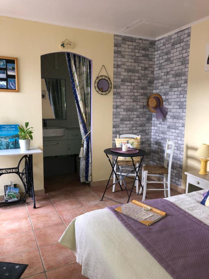 L'Oustaou B&B Piscine & Spa Besse-sur-Issole ภายนอก รูปภาพ