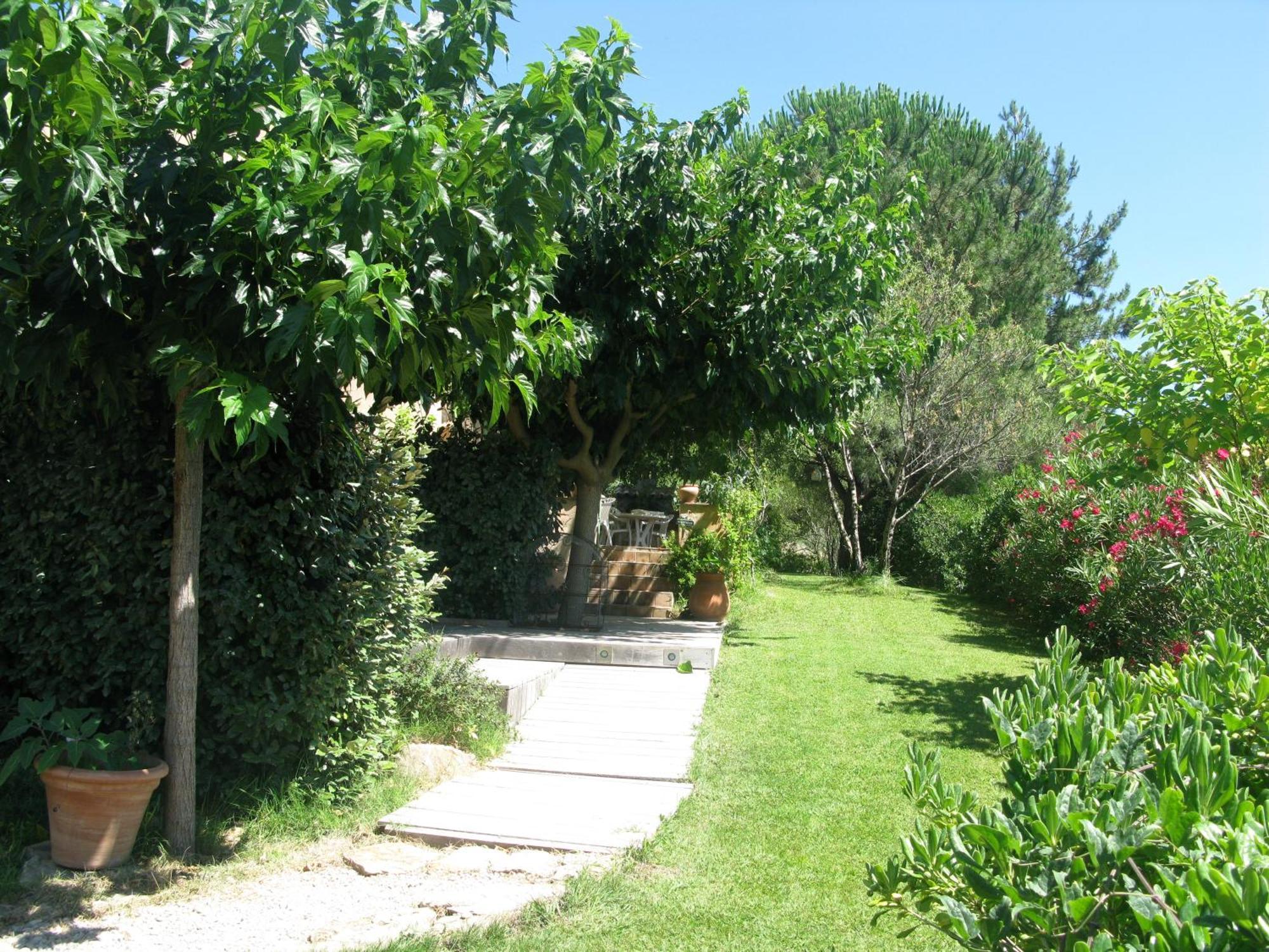 L'Oustaou B&B Piscine & Spa Besse-sur-Issole ภายนอก รูปภาพ