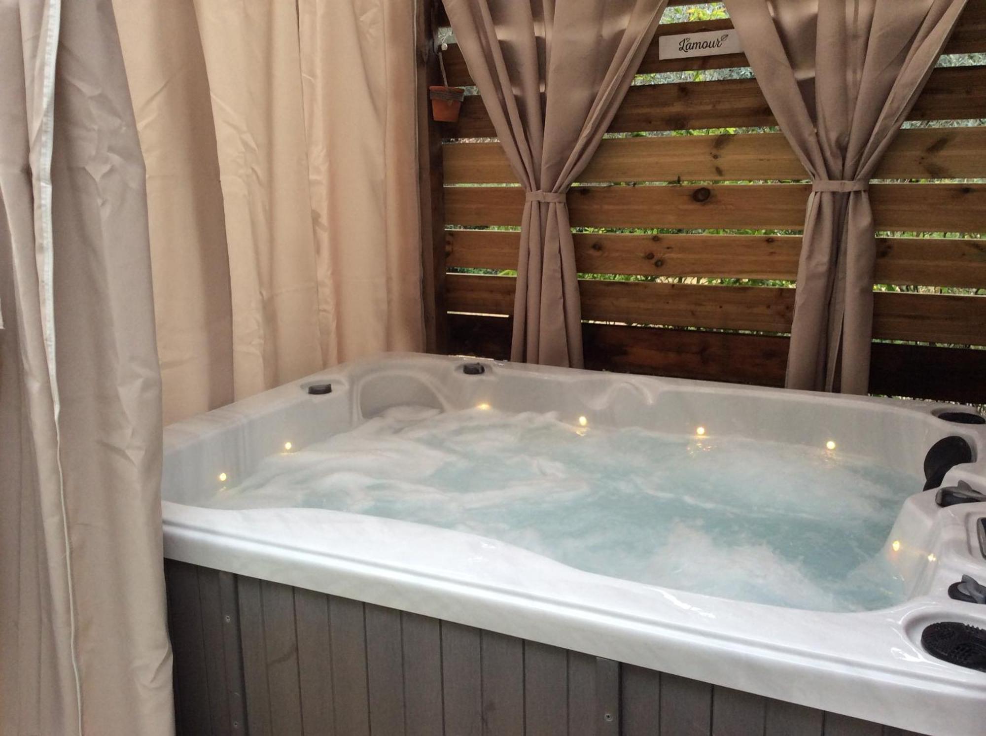 L'Oustaou B&B Piscine & Spa Besse-sur-Issole ภายนอก รูปภาพ