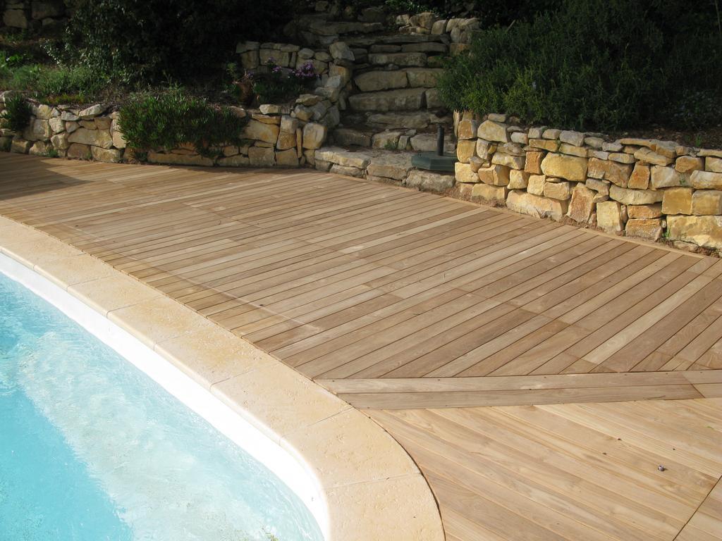 L'Oustaou B&B Piscine & Spa Besse-sur-Issole ภายนอก รูปภาพ